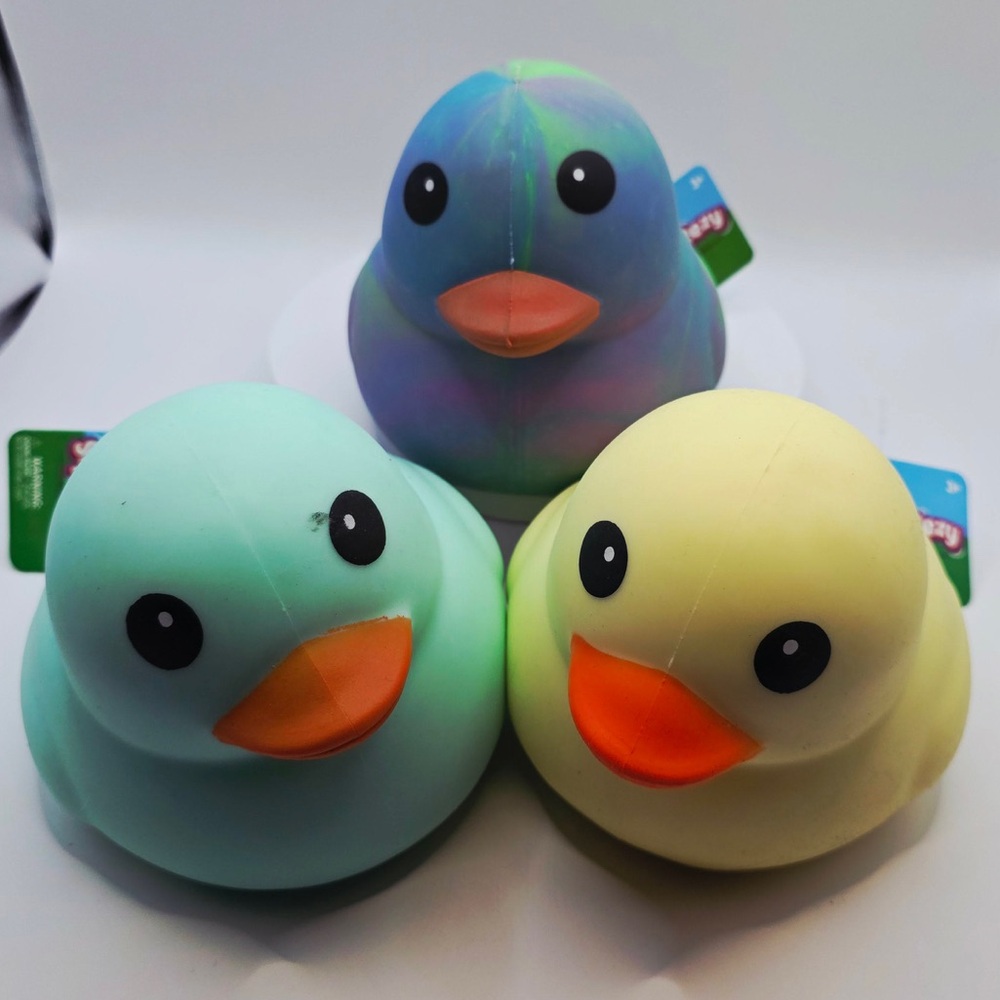 Jumbo Squishy Squeeze duck Multicolors  duck random 1 piece color VIRAL🔥 New
